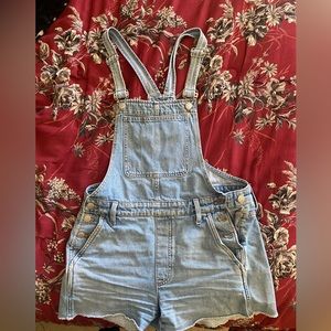 Madewell. Cut-Off Shorts Overalls. Size S. Light Wash.